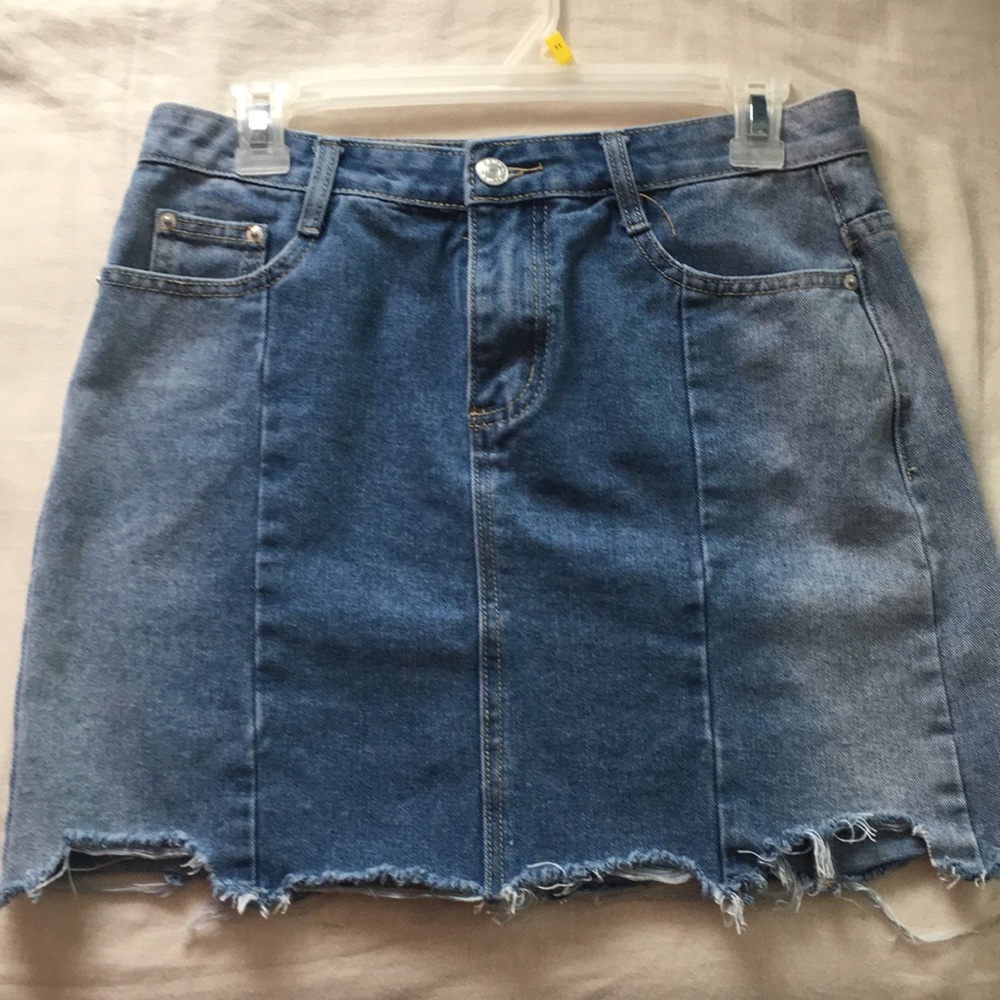Frayed Bottom Denim Skirt